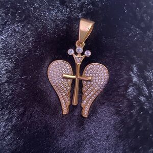 GOLD CROSS PENDANT WITH WINGS